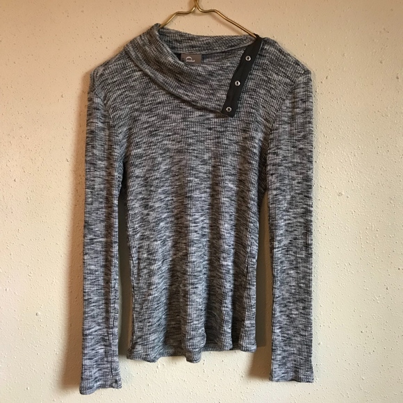 Anthropologie Tops - Anthropologie Dolan Left Coast Snap Neck Pullover